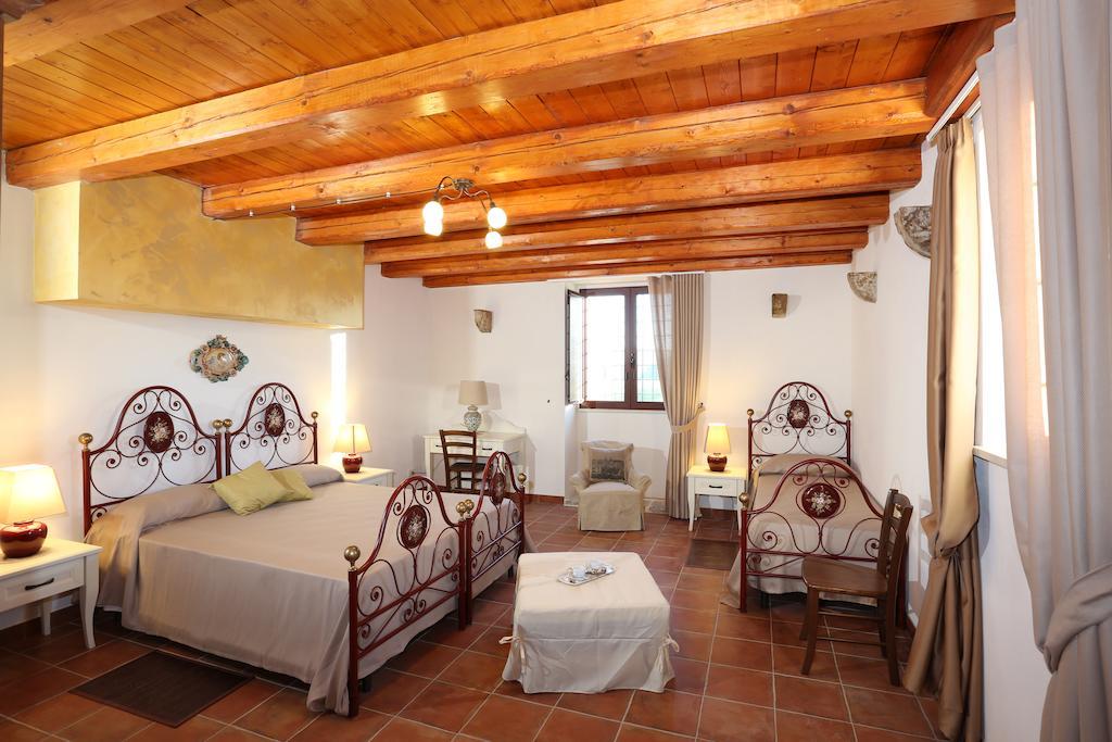 Serravalle Relais & Country Villa With Private Pool - Esclusive Use Кьярамонте-Гульфи Номер фото